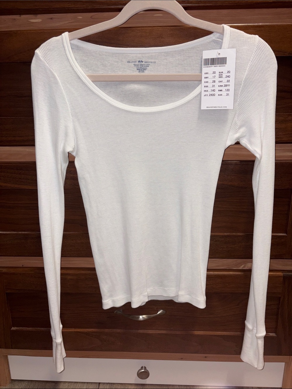 Brandy Melville NWT White Long-Sleeve Ribbed Scoop Neck Top